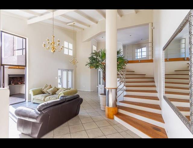 5 BEDROOM HOUSE FOR SALE IN AURORA